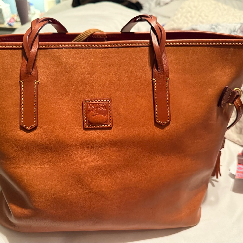 Dooney & Bourke Florentine daily tote bag